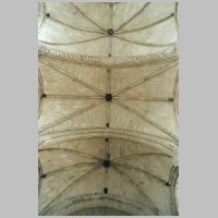 Cunault, Foto Jochen Jahnke, Wikipedia, angevinisches Kreuzrippengewölbe, 1.–3. Joch.jpg